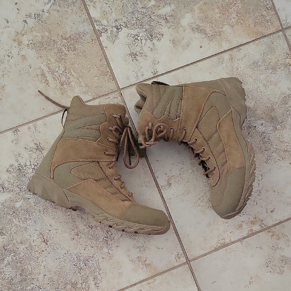Men's Tan Lace-Up Boots